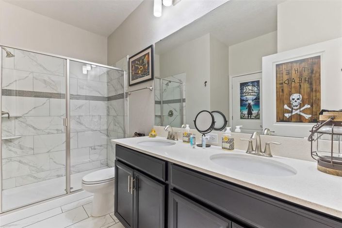 Image No.27-8 Bed House for sale