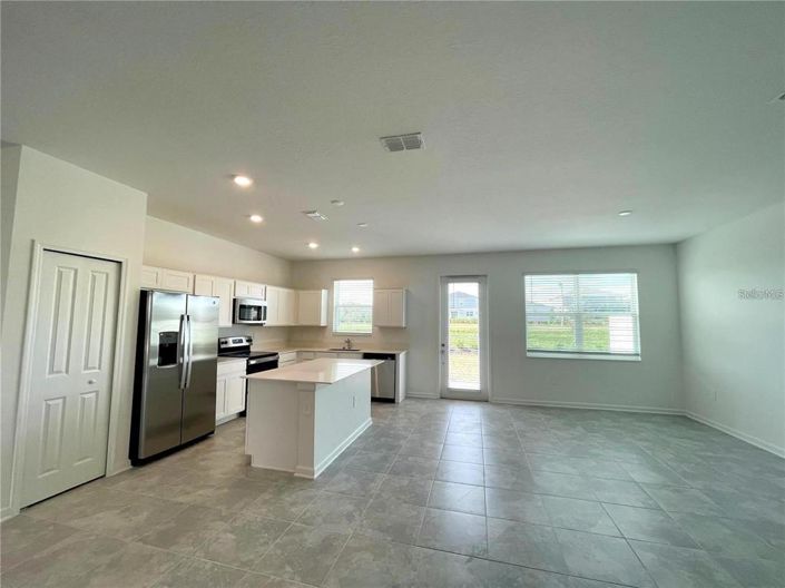 Image No.10-3 Bed Townhouse for sale