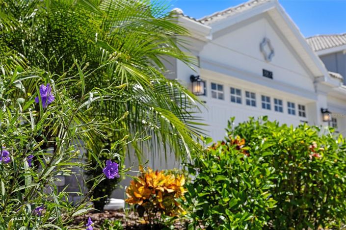 Image No.2-4 Bed House for sale