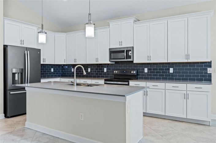 Image No.20-4 Bed House for sale