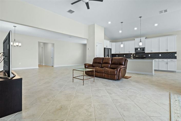 Image No.23-4 Bed House for sale