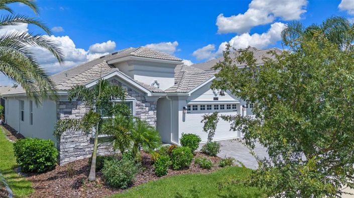 Image No.6-4 Bed House for sale