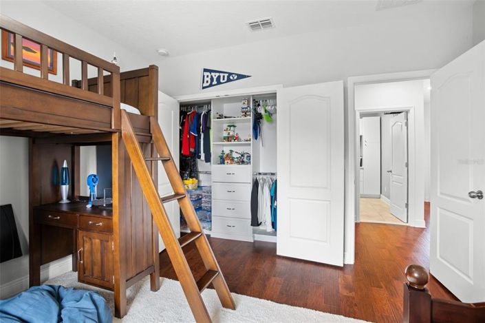 Image No.51-5 Bed House for sale