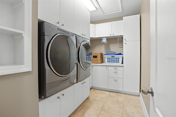 Image No.55-5 Bed House for sale