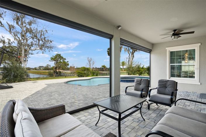 Image No.7-5 Bed House for sale