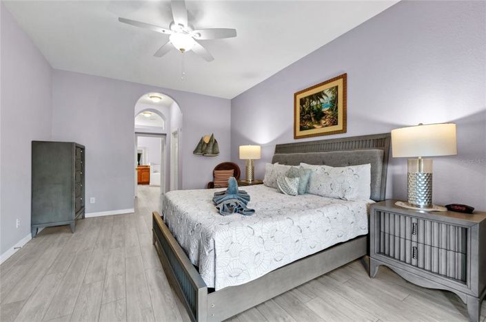 Image No.20-3 Bed Apartment for sale