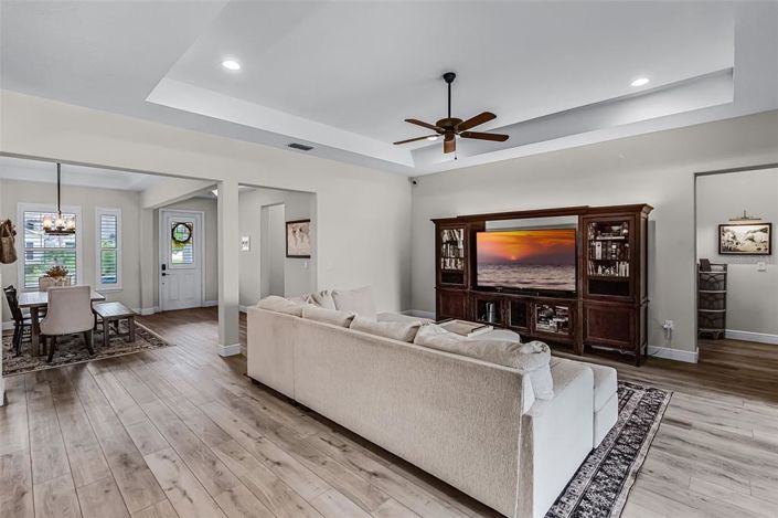 Image No.13-4 Bed House for sale