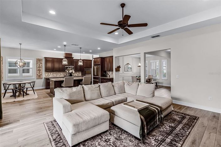 Image No.14-4 Bed House for sale