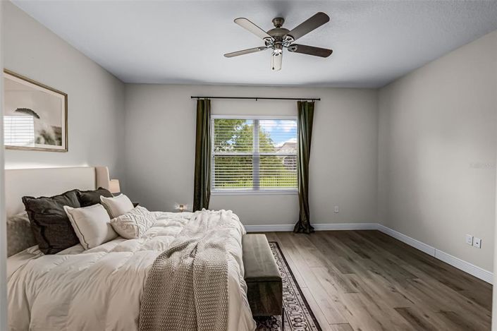 Image No.25-4 Bed House for sale