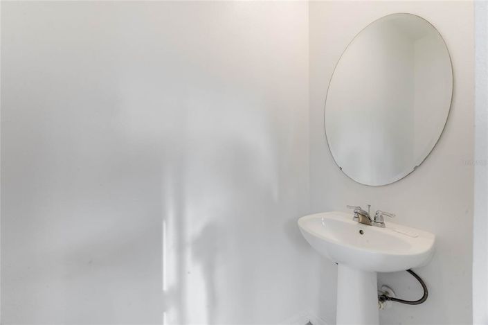 Image No.13-7 Bed House for sale