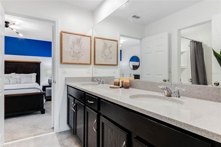 Image No.19-7 Bed House for sale