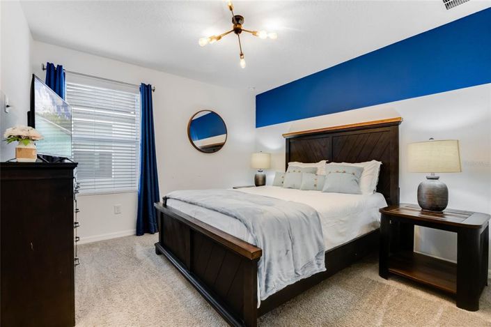 Image No.20-7 Bed House for sale