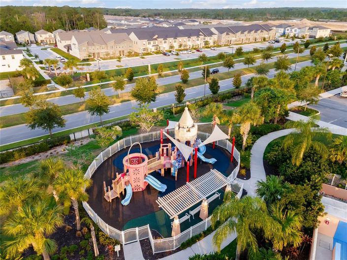 Image No.38-7 Bed House for sale