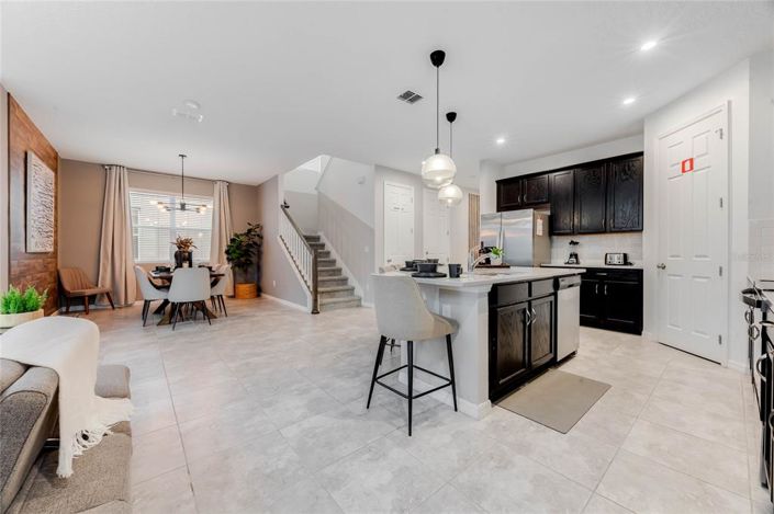 Image No.6-7 Bed House for sale