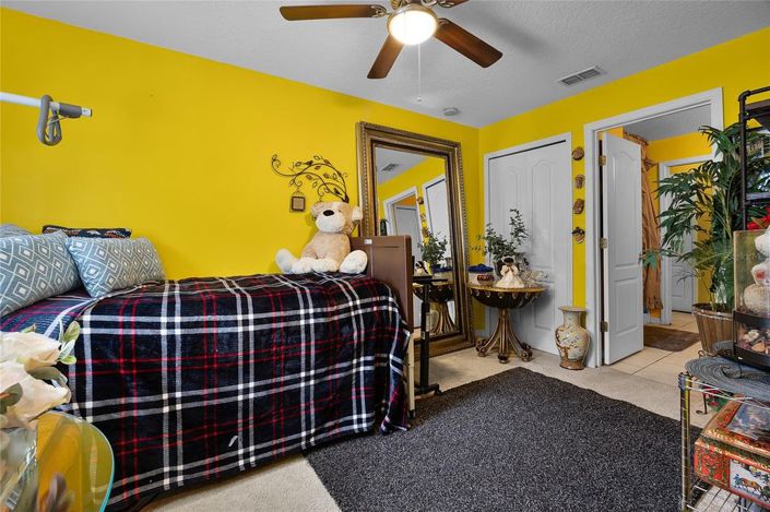 Image No.17-5 Bed House for sale