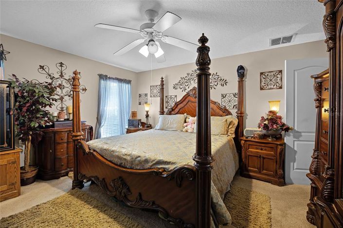 Image No.21-5 Bed House for sale