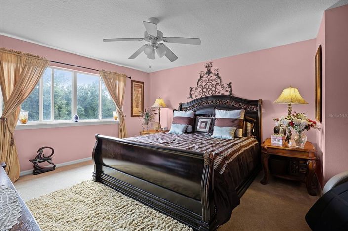 Image No.25-5 Bed House for sale