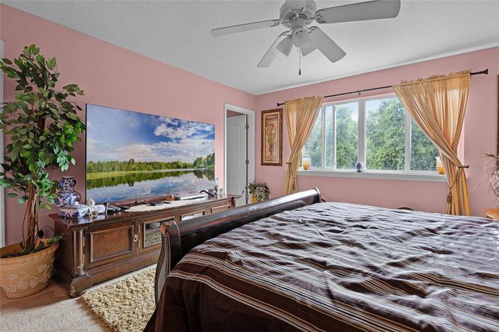 Image No.27-5 Bed House for sale