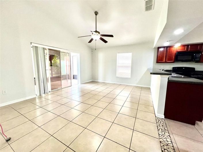 Image No.13-3 Bed House for sale