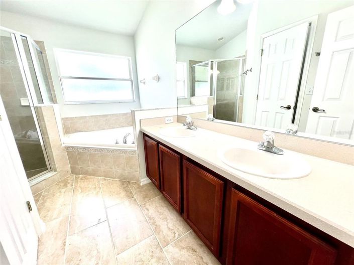 Image No.14-3 Bed House for sale