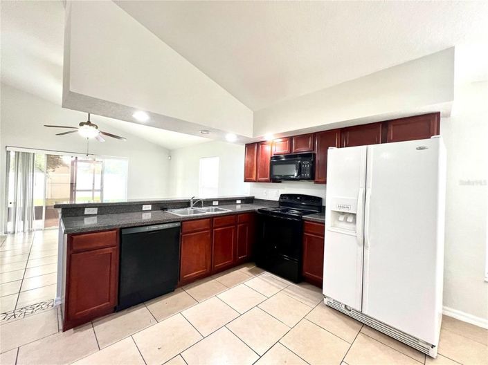 Image No.3-3 Bed House for sale