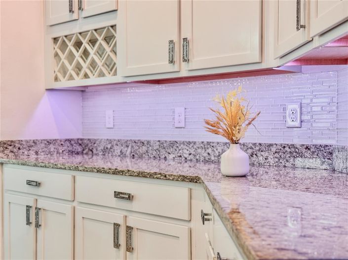 Image No.25-4 Bed Property for sale