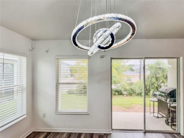 Image No.30-4 Bed House for sale