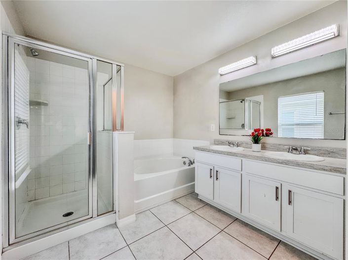 Image No.37-4 Bed House for sale