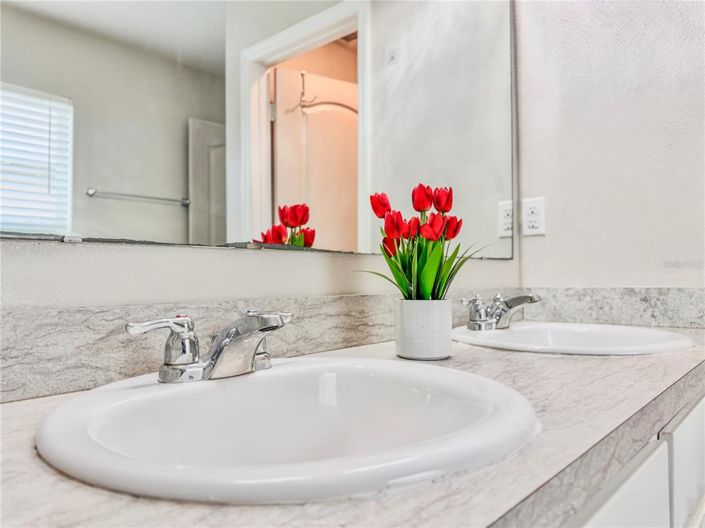 Image No.39-4 Bed Property for sale