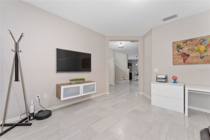 Image No.11-3 Bed House for sale