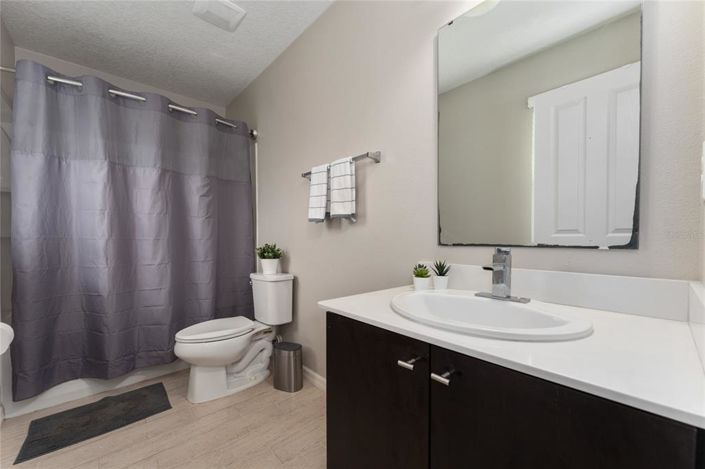 Image No.28-3 Bed House for sale