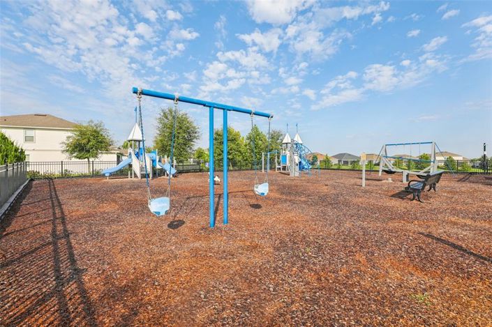 Image No.36-5 Bed House for sale