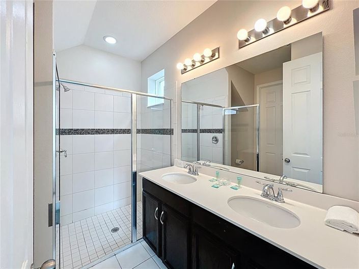 Image No.11-Maison de ville de 5 chambres à vendre à Saint John