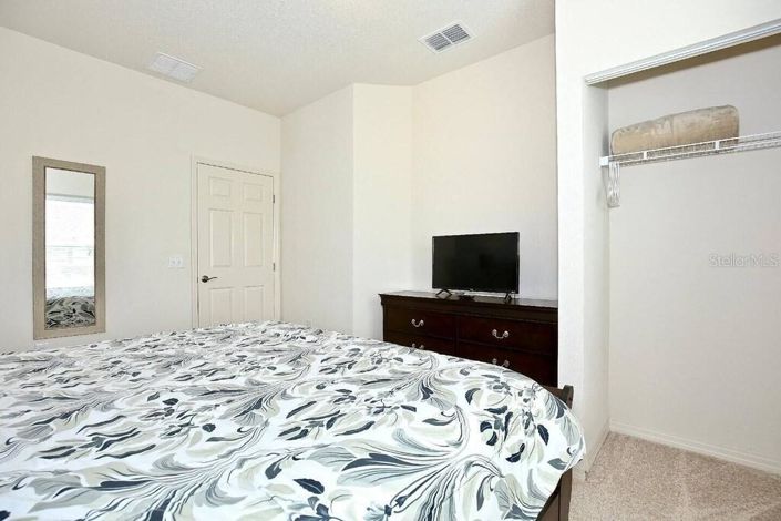 Image No.17-3 Bed Townhouse for sale