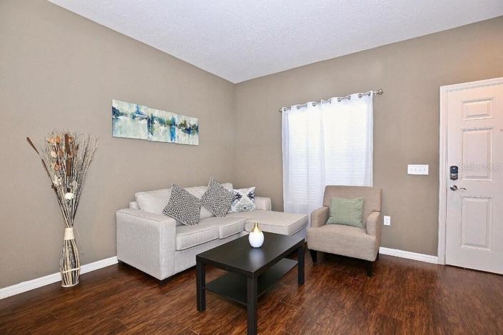 Image No.5-3 Bed Townhouse for sale