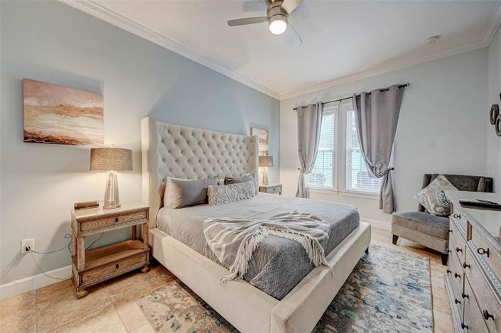 Image No.18-5 Bed House for sale