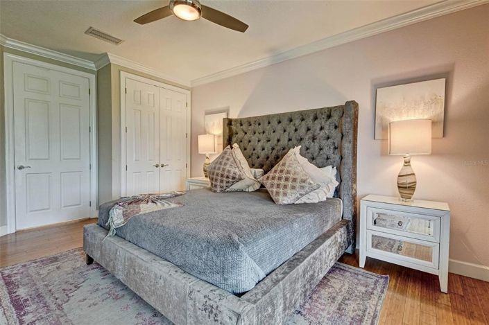 Image No.30-5 Bed House for sale