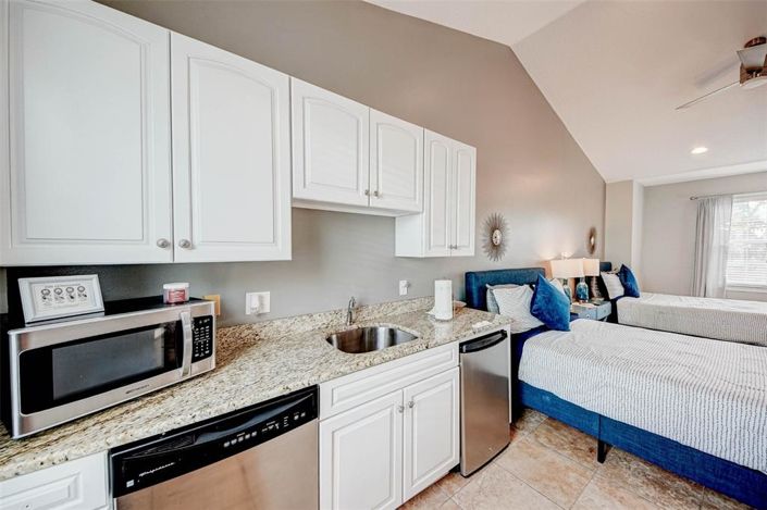 Image No.37-5 Bed House for sale