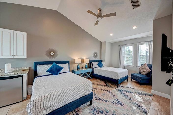 Image No.38-5 Bed House for sale