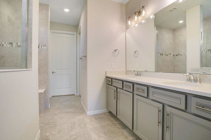 Image No.9-3 Bed House for sale