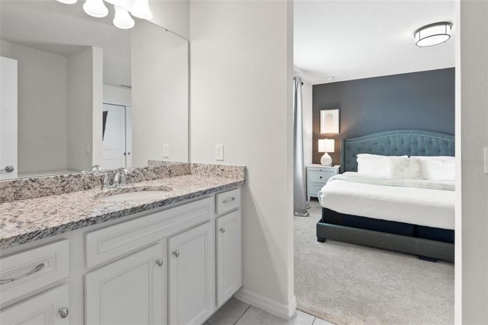 Image No.30-8 Bed House for sale