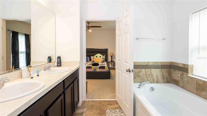 Image No.13-Maison de 4 chambres à vendre à Saint John