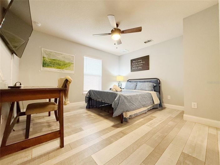 Image No.17-5 Bed House for sale