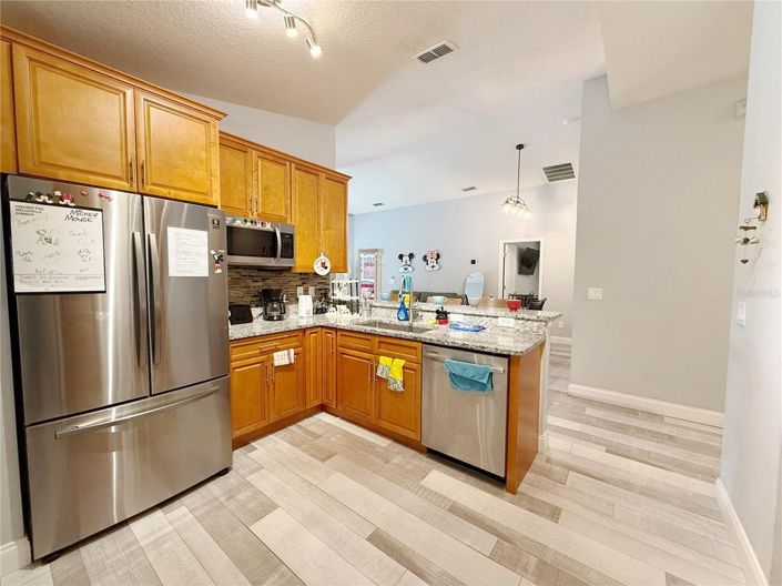 Image No.7-5 Bed House for sale