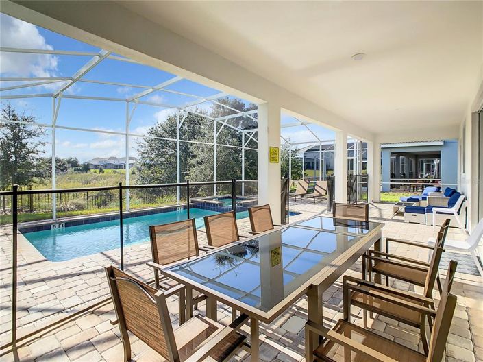 Image No.4-8 Bed House for sale