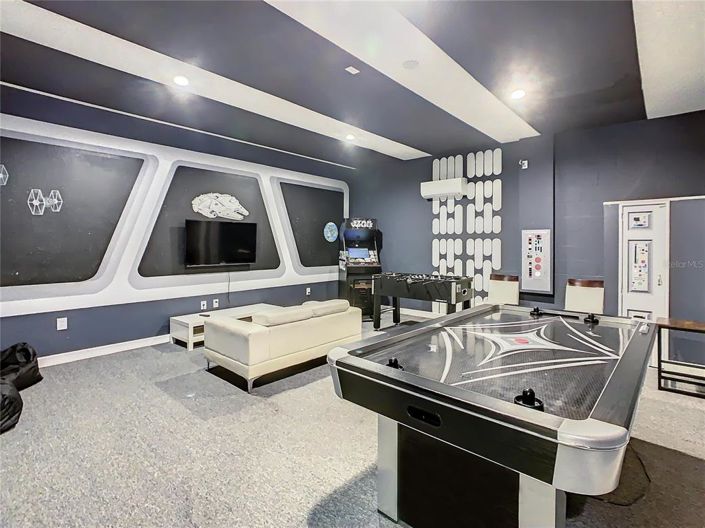 Image No.5-8 Bed House for sale