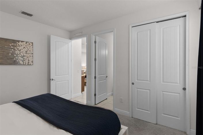 Image No.17-8 Bed House for sale