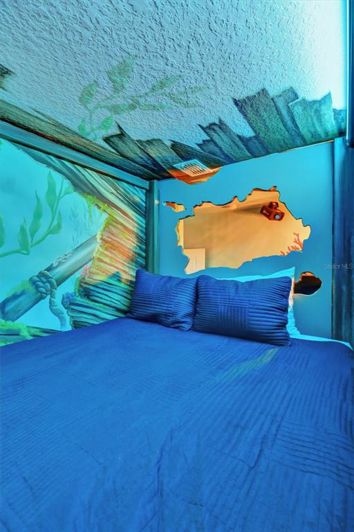 Image No.16-6 Bed House for sale