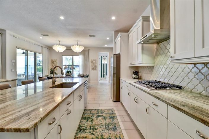 Image No.23-6 Bed House for sale