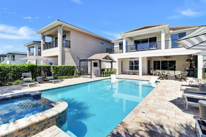 Image No.3-6 Bed House for sale